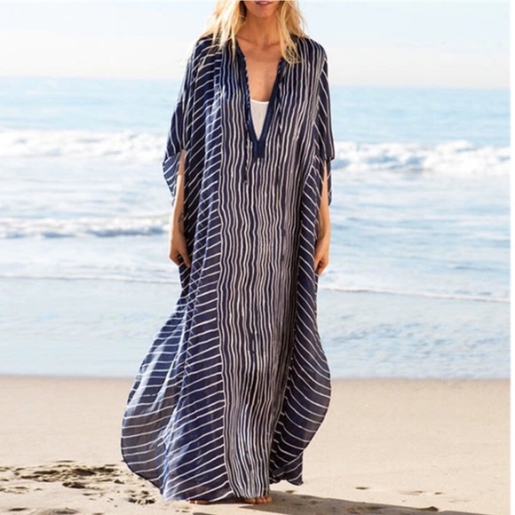 Blue and white light weight chiffon Caftan - Picture 2 of 5